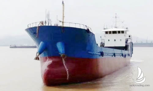 出售950吨散货船