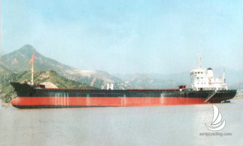 出售5031吨散货船
