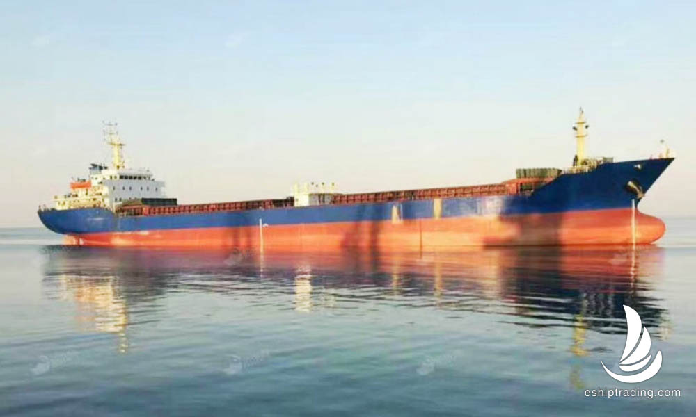 出售10800吨散货船