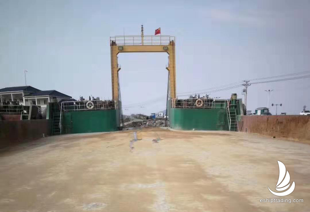 出售3200吨甲板驳