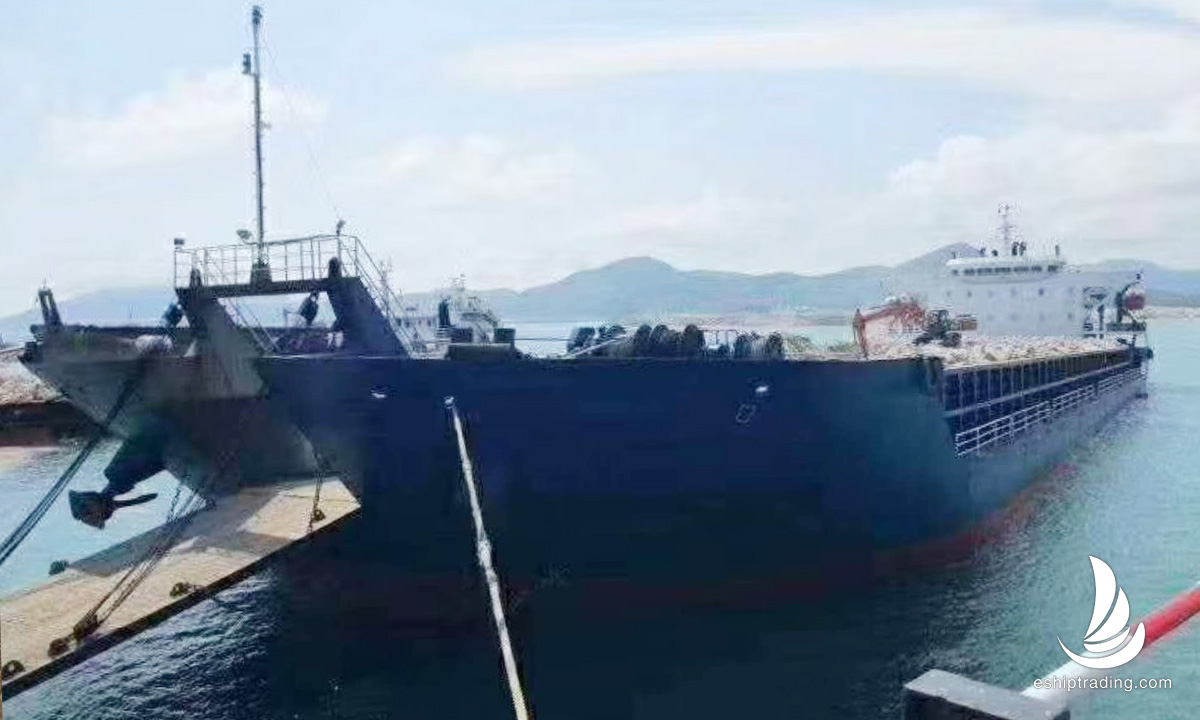 出售12700吨甲板驳