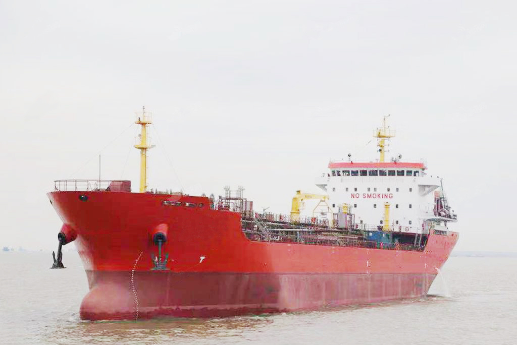 出售13169吨成品油船