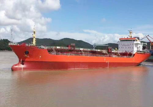 出售12758吨成品油船