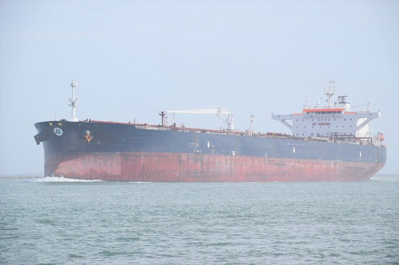 出售114896吨原油船
