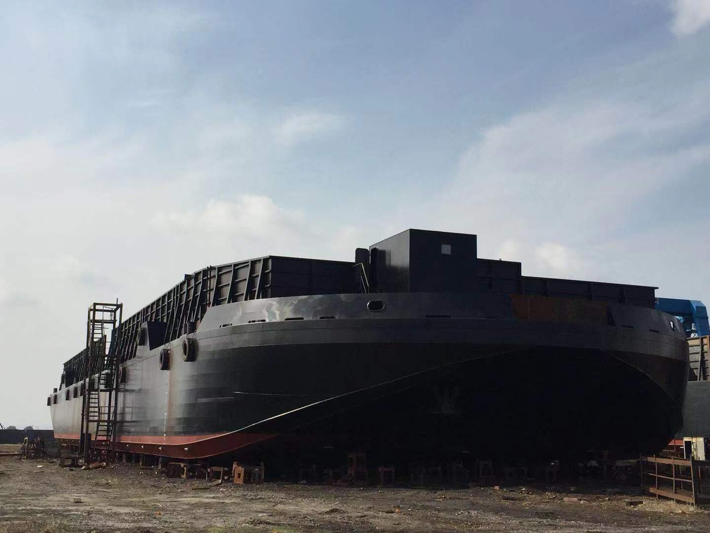 出售7500吨无动力驳船