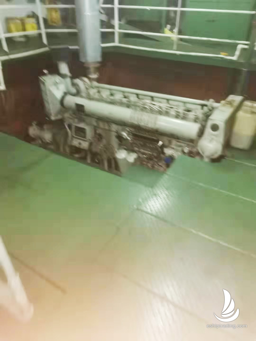 出售2258吨甲板驳