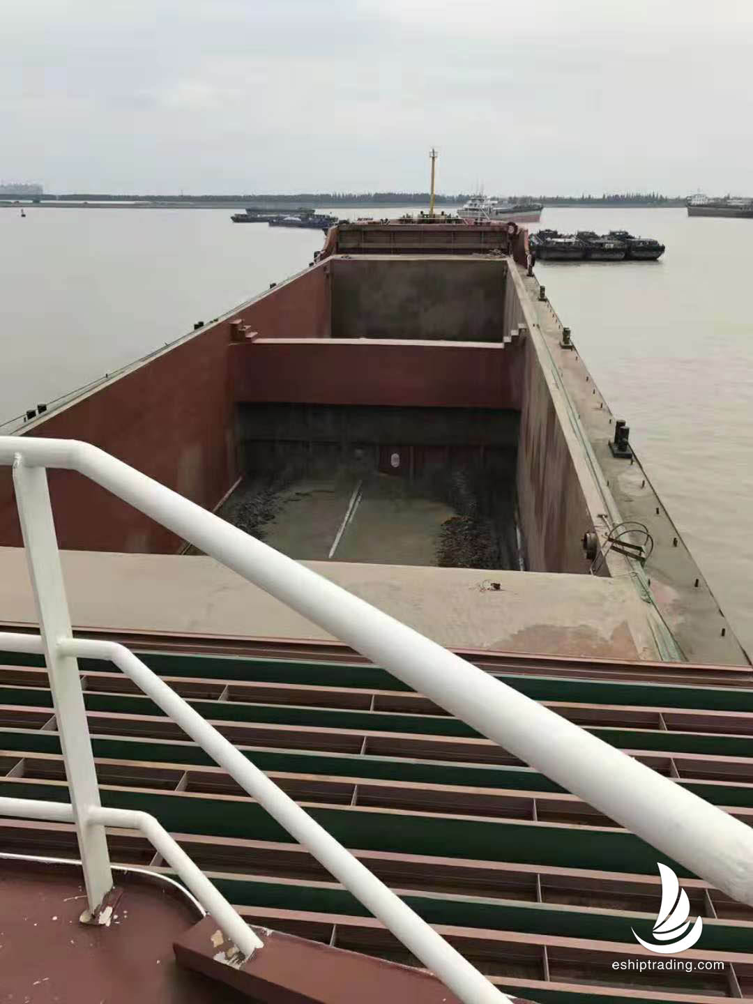 出售7296吨散货船