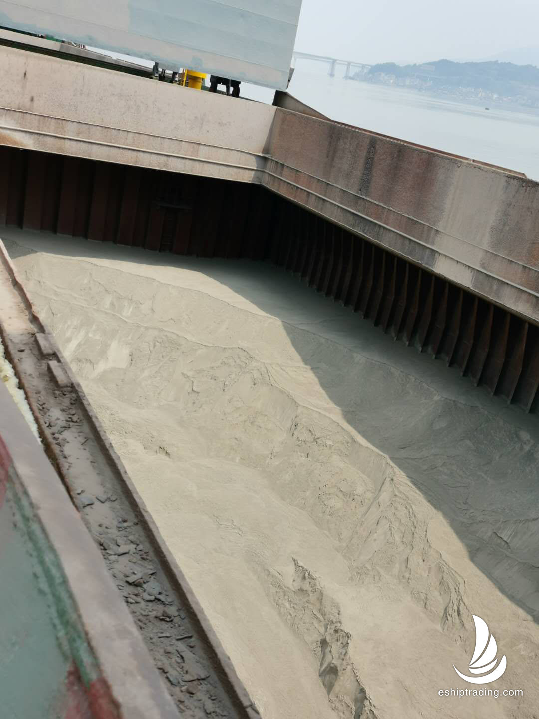 出售13177吨散货船