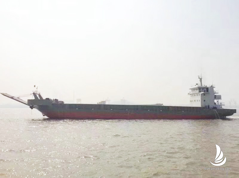 出售4000吨甲板驳