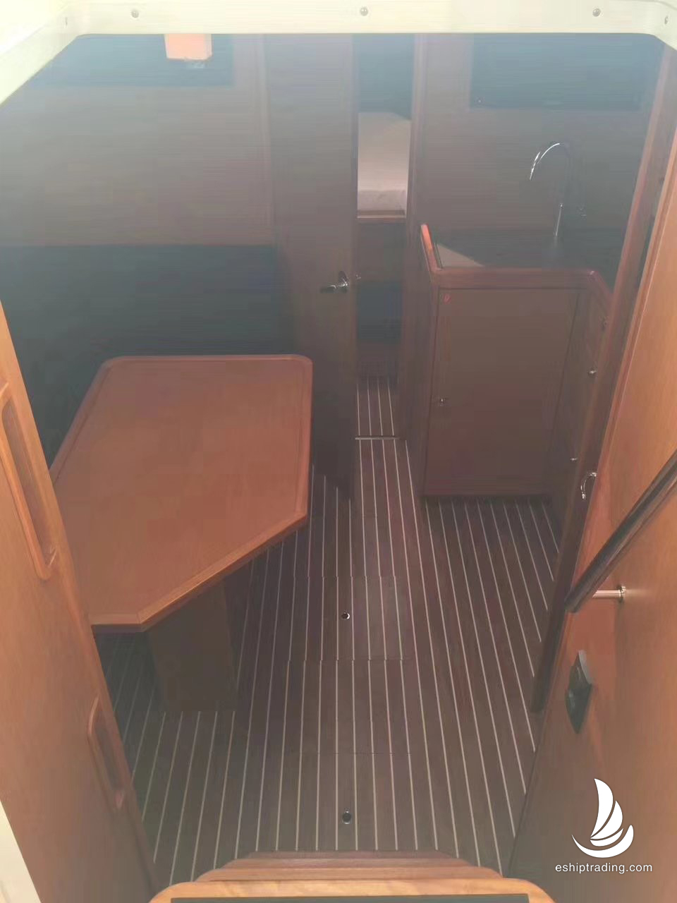 出售10.5米游艇