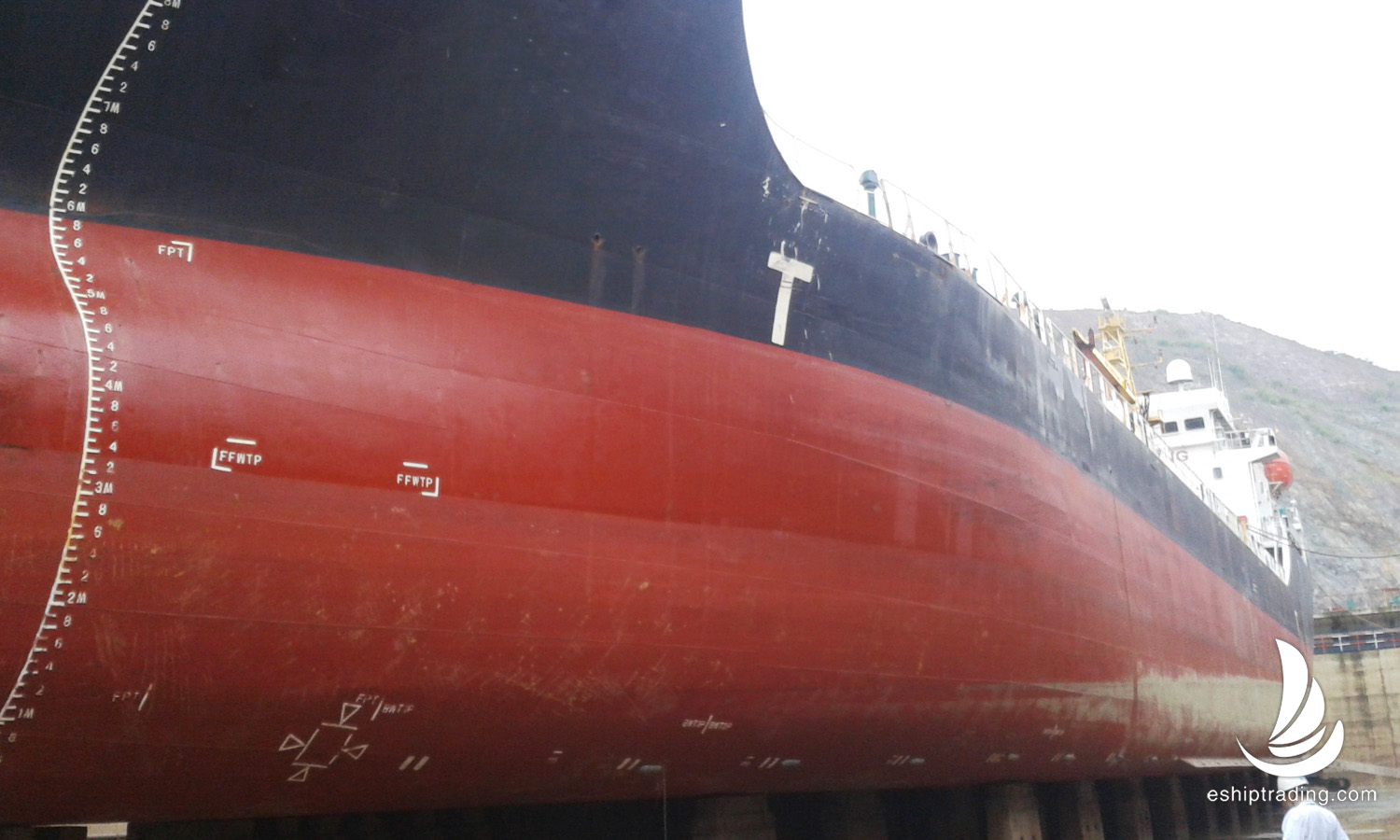 出售4999吨沥青船