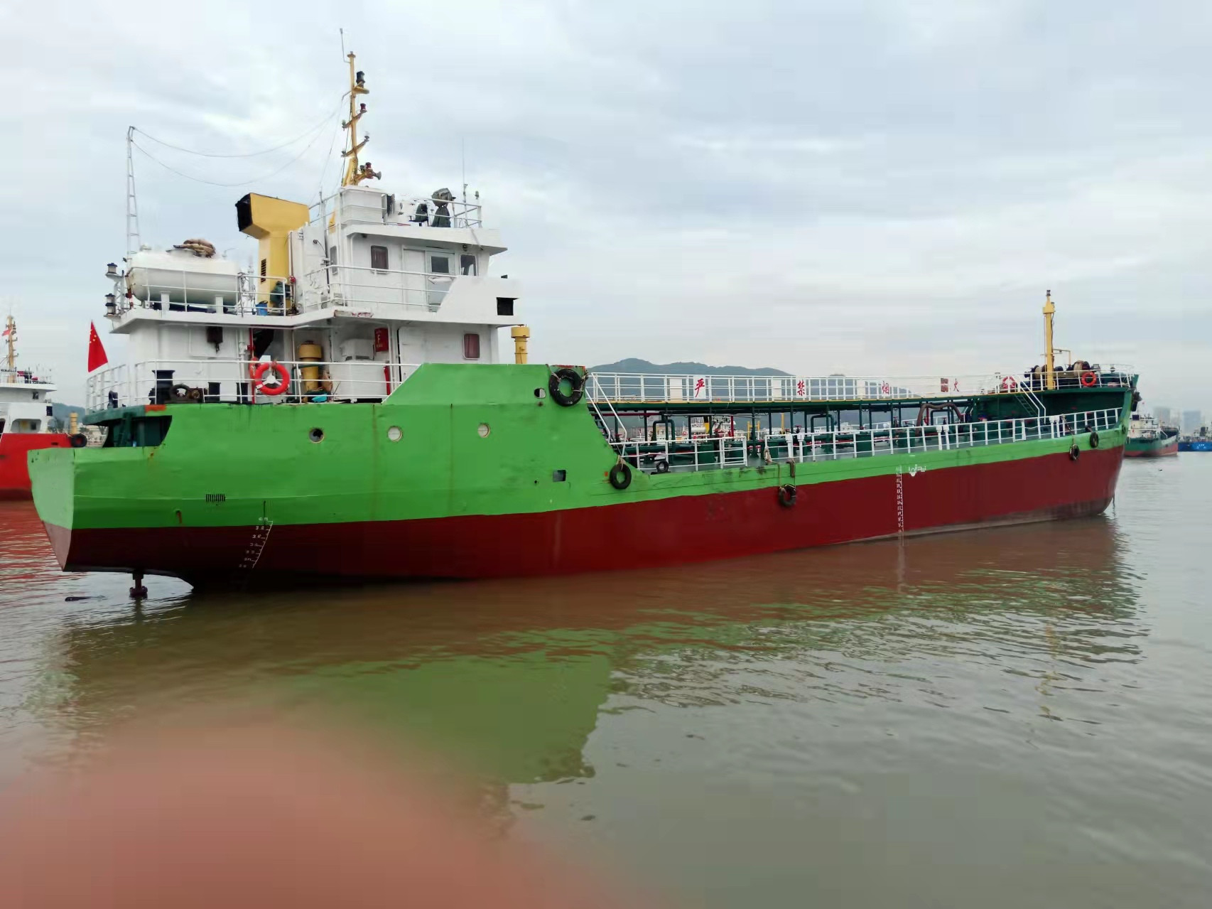 出售960吨加油船