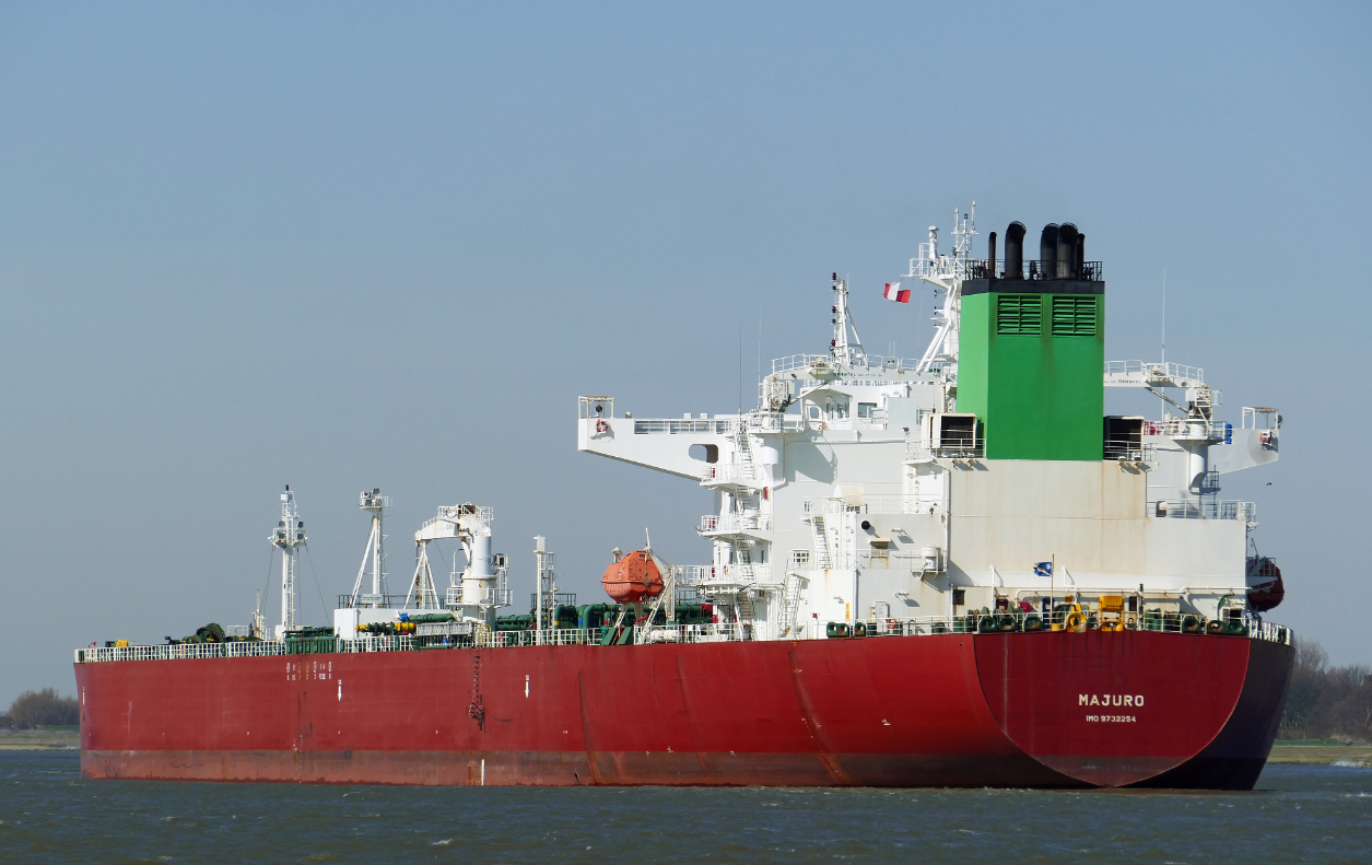 出售115177吨原油船