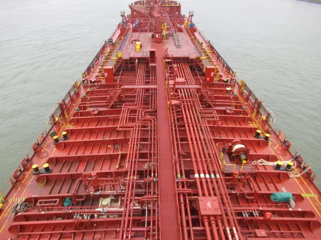 出售25000吨成品油船