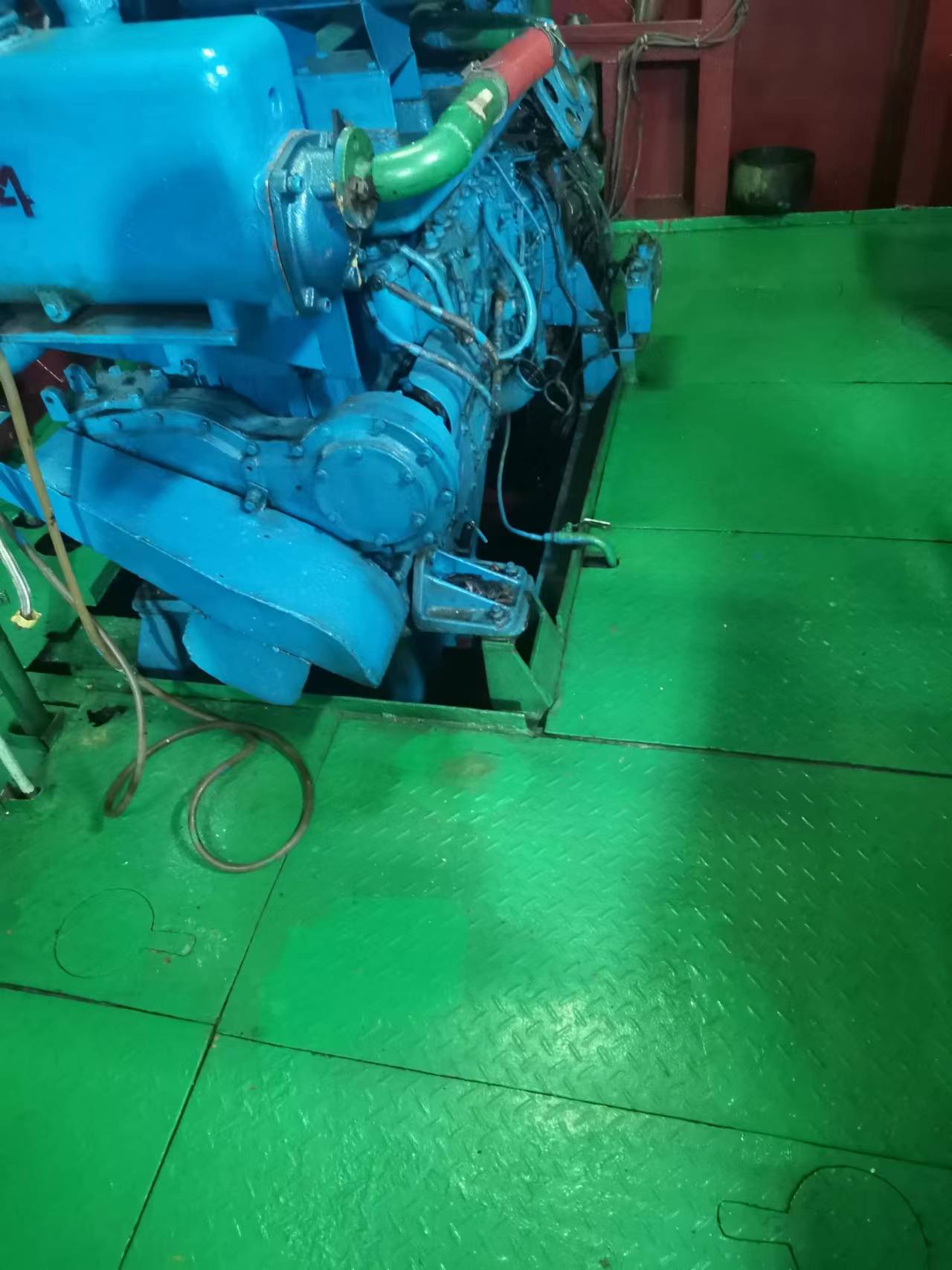 出售6612吨成品油船