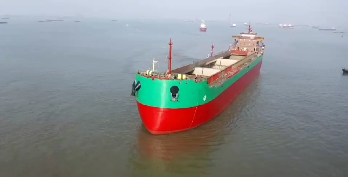 出售19000吨散货船