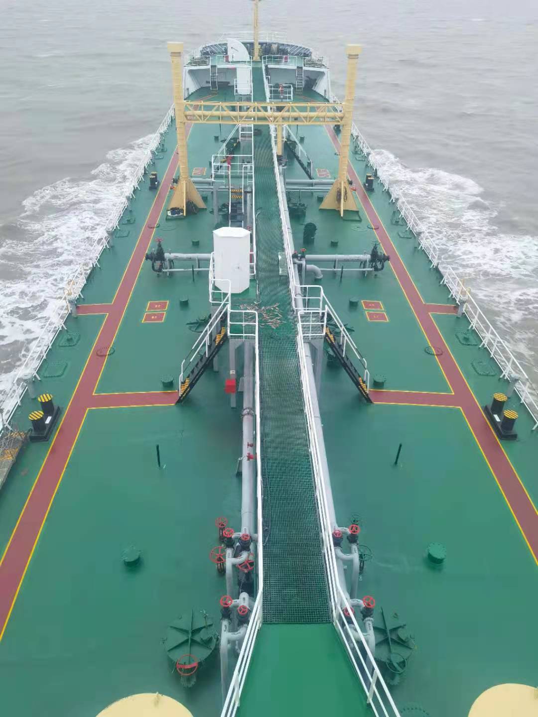 出售6600吨成品油船