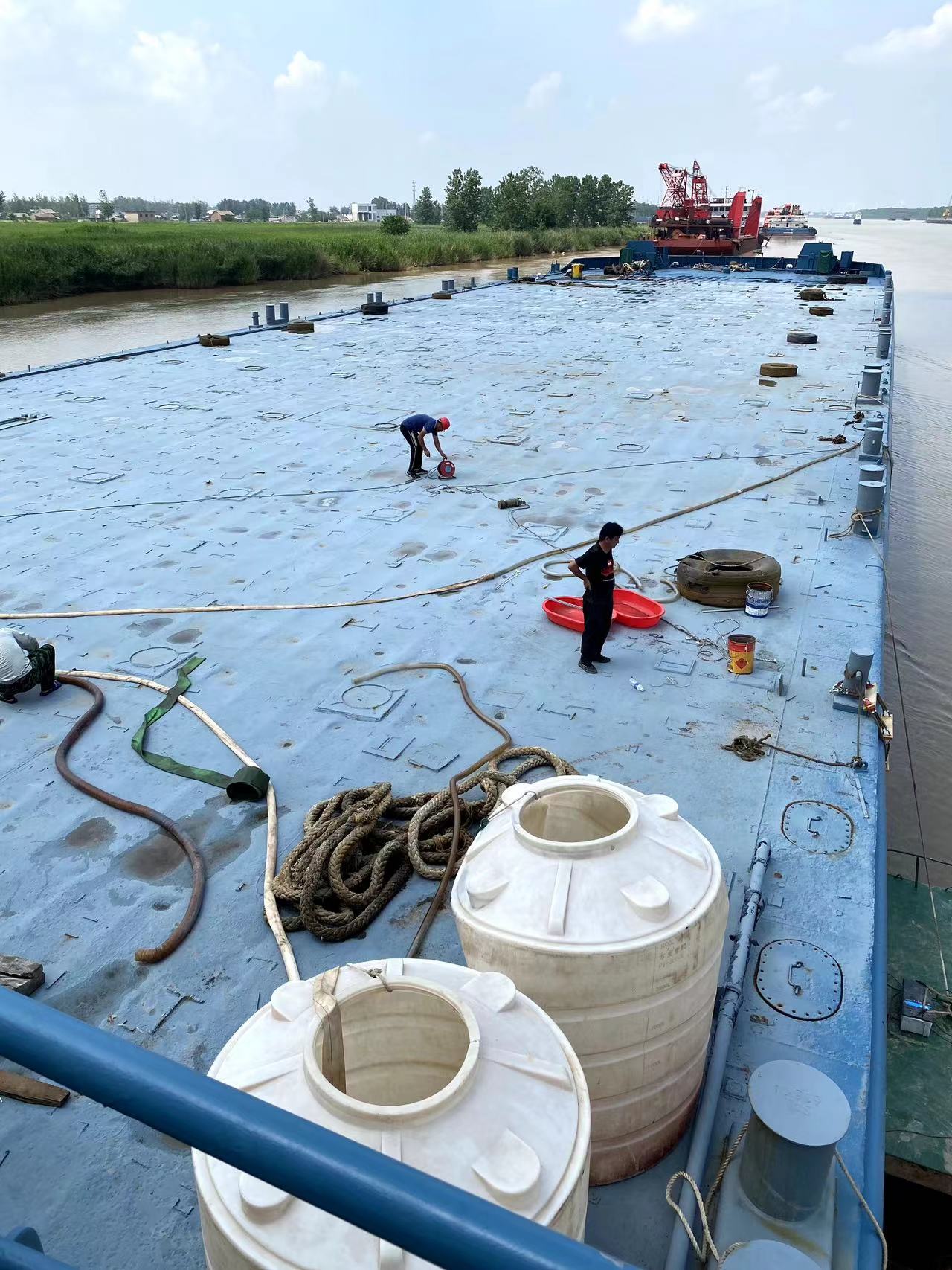 出售270尺无动力驳船