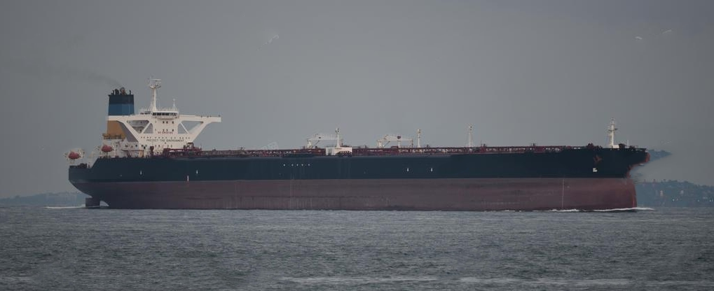 出售305870吨原油船