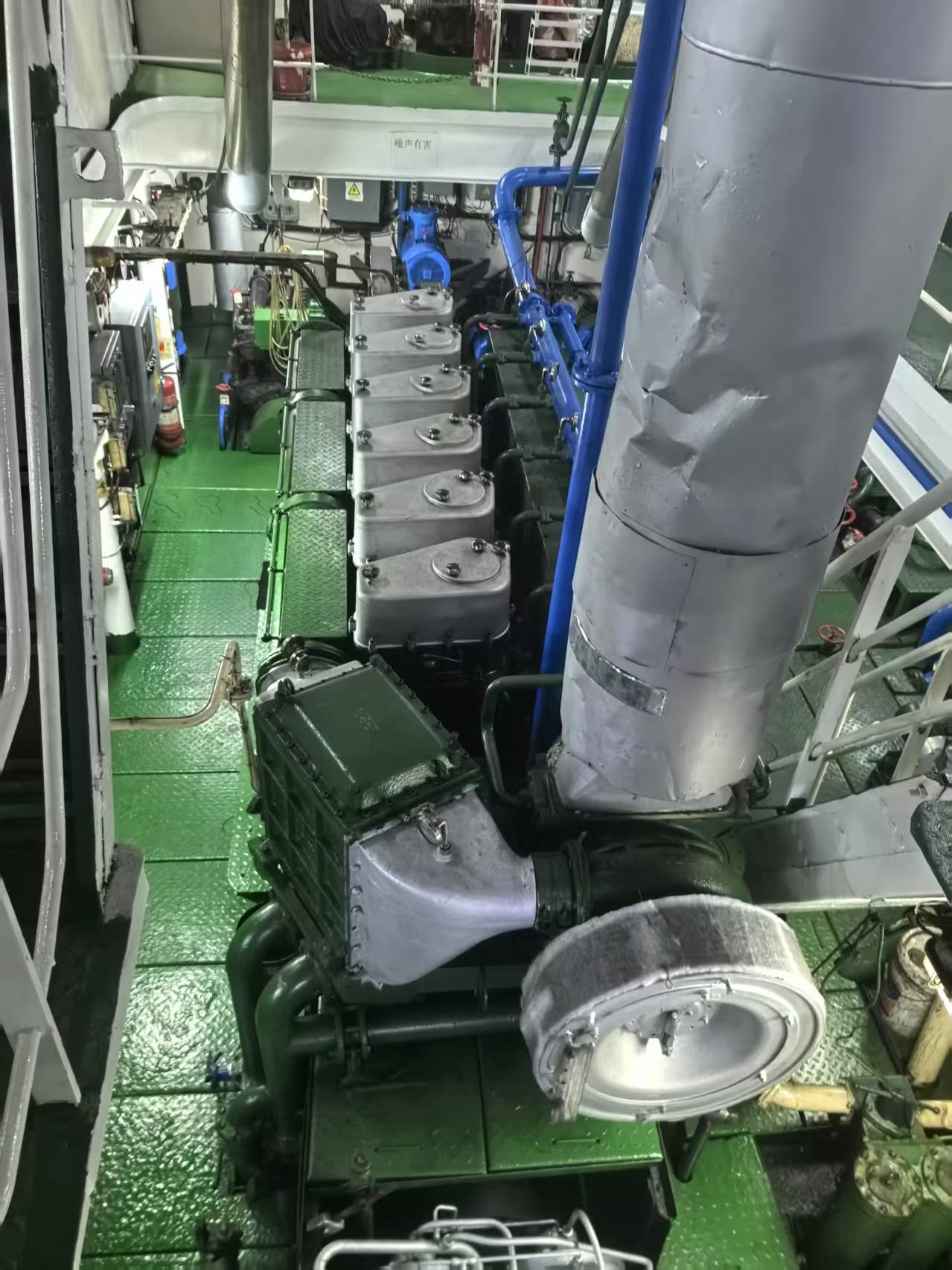 出售2972吨成品油船